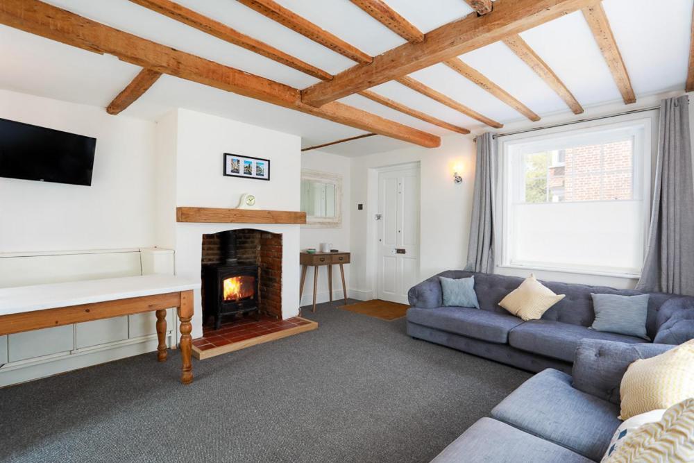 34 High Street * Canterbury